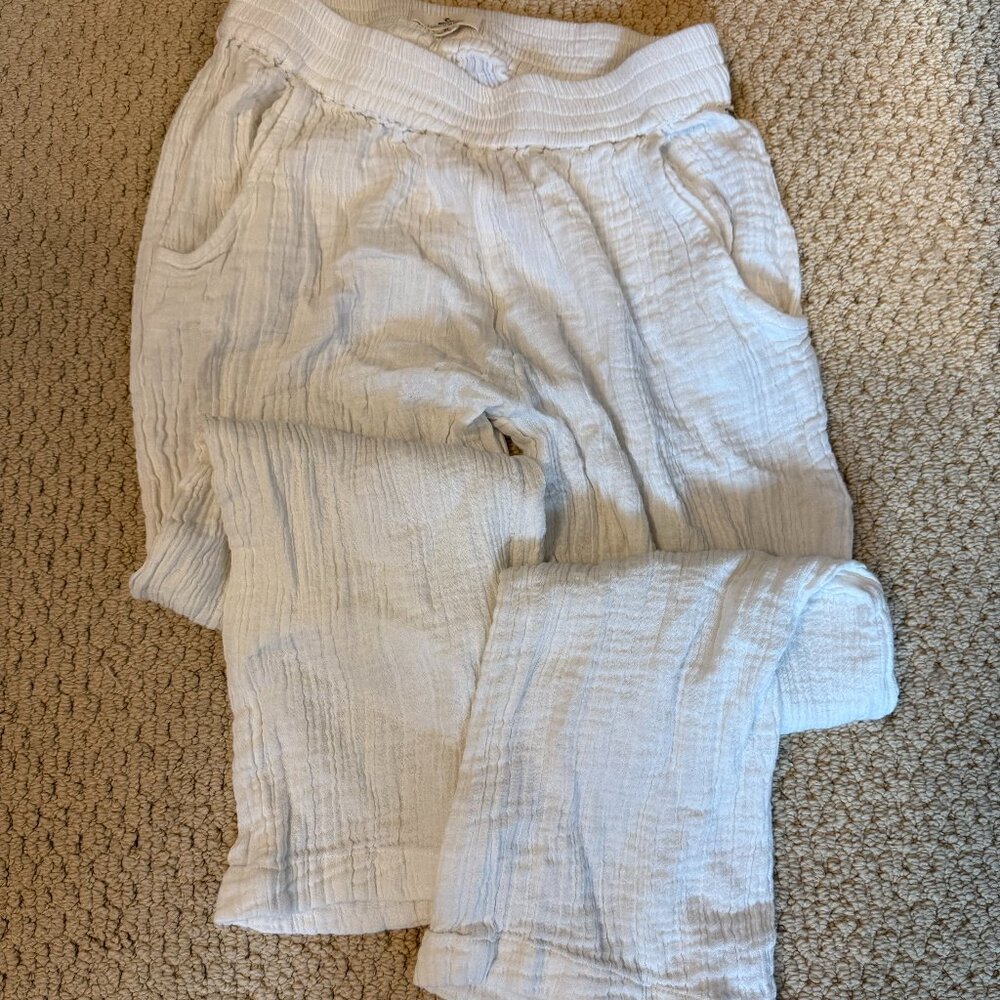 Rip Curl white flowy beach pants, size M